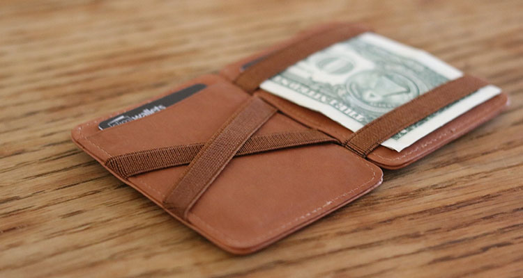 Leather Magic Wallet by Hunterson Review
